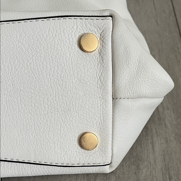 MICHAEL MICHAEL KORS
Evie White Large Pebbled Leather Shoulder Hobo Bag Gold - Picture 16 of 16